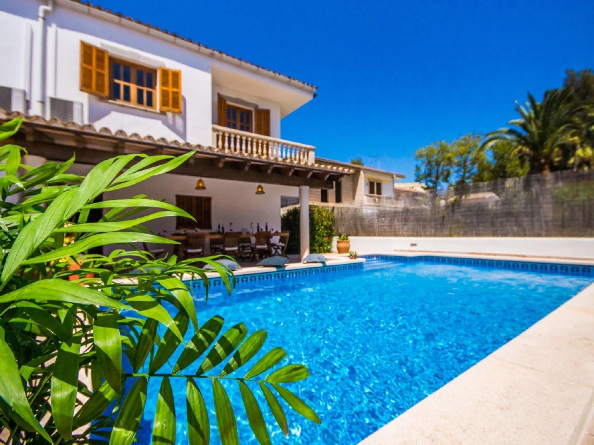 Holiday home With Balcony In